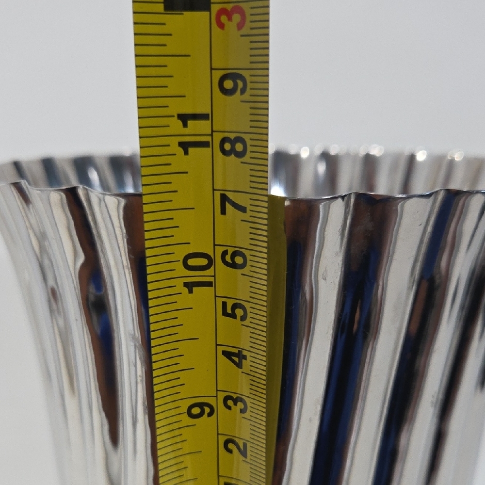 L'Objet Silver Fluted Vase - Picture 7 of 8